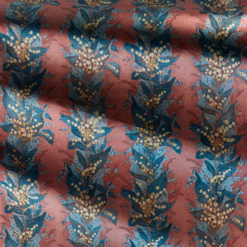 Lily Stripe, Rouge