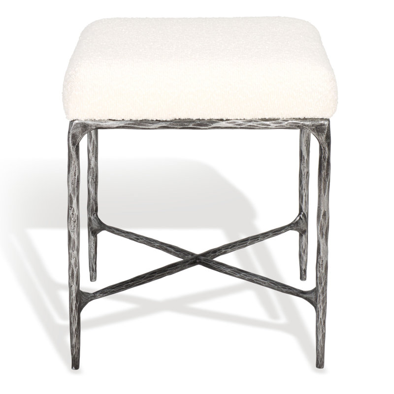 Jaysion Ottoman, Ivory