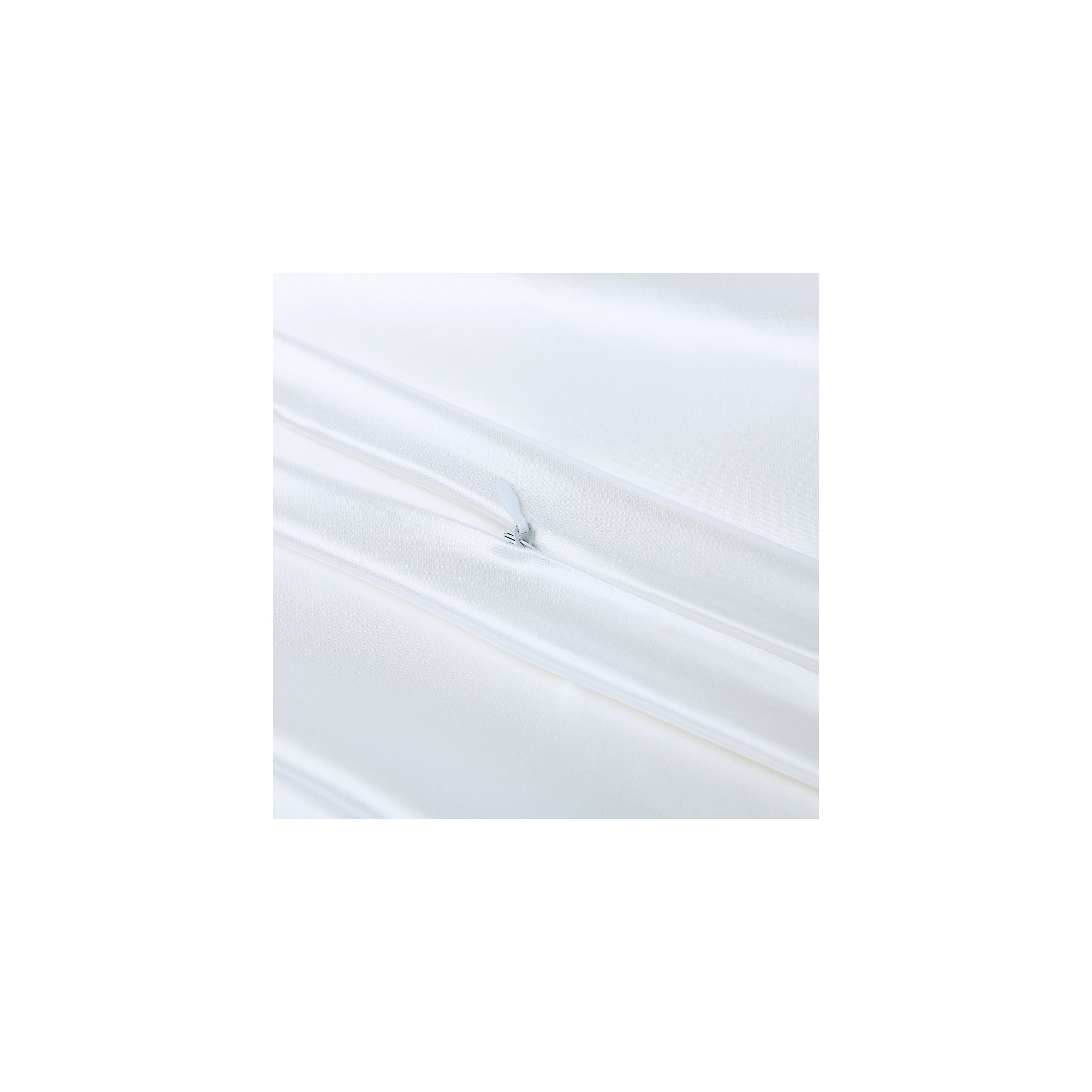 Baleine Silk, White, Standard
