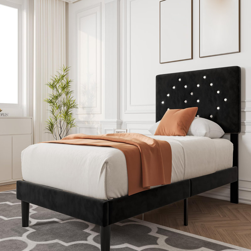 Structure de lit grand avec tête de lit, lit plateforme moderne avec support en lattes de bois, aucun sommier nécessaire et silencieux