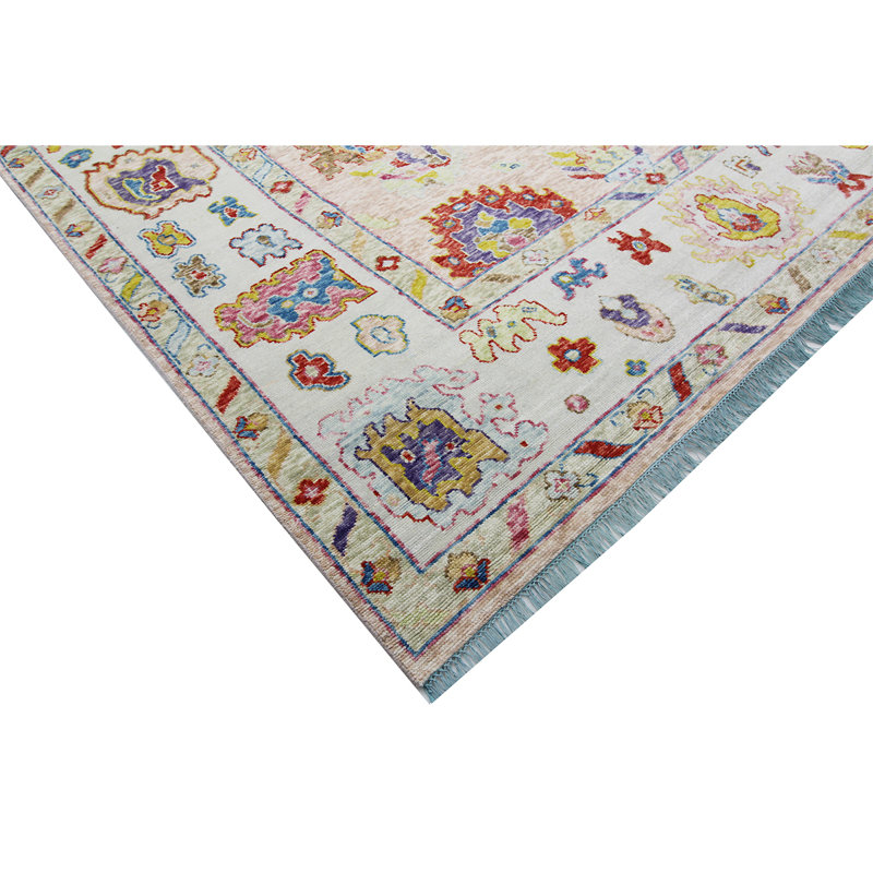 Oriental Area Rug in Ivory, Rectangle 9' x 12'