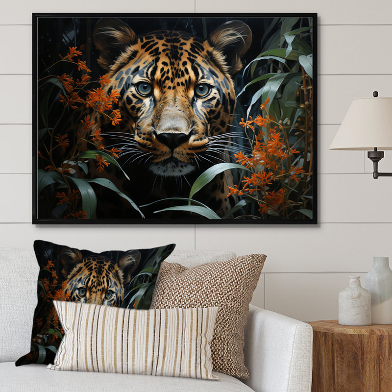 «Leopard Silent Stalk II», reproduction sur toile, Cadre flottant noir, 30" H x 40" W