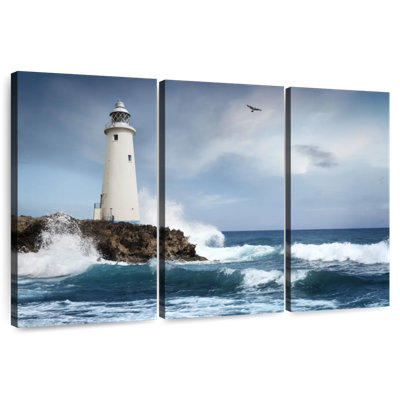 Coastal white lighthouse Aletra