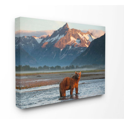 «Grizzly Bear permanent in Salmon Stream» par Paul Souders, reproduction de photo