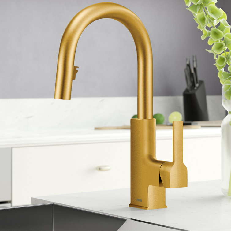 STo Pull-Down Single Handle Kitchen Faucet