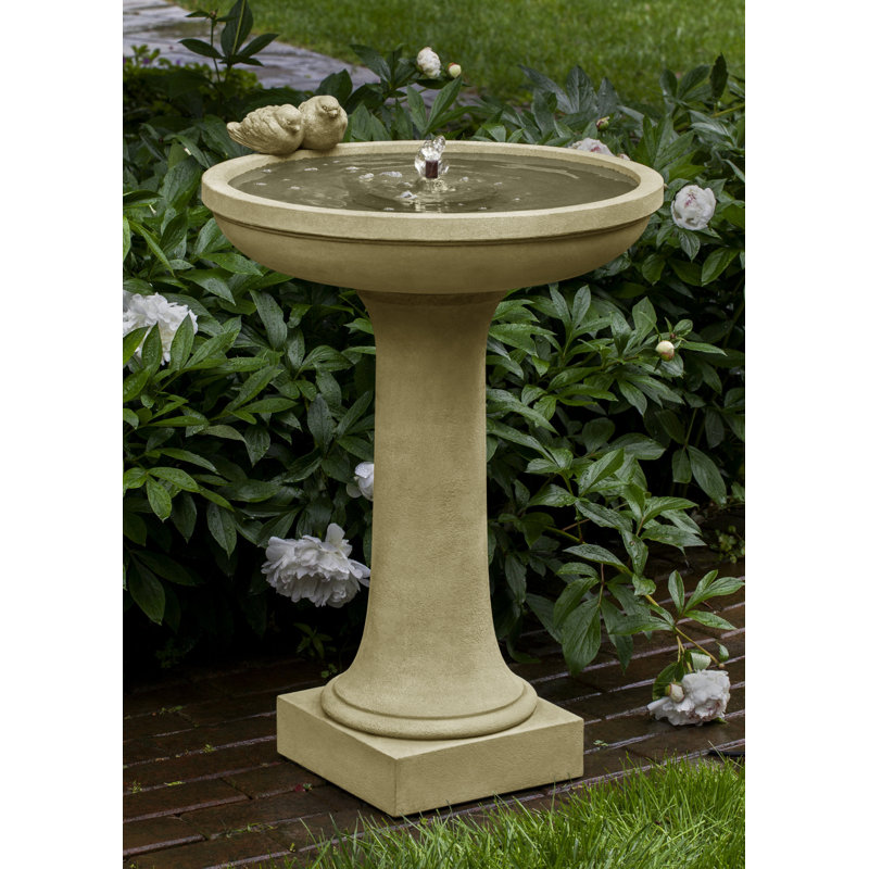 Juliet Column Fountain, English Moss