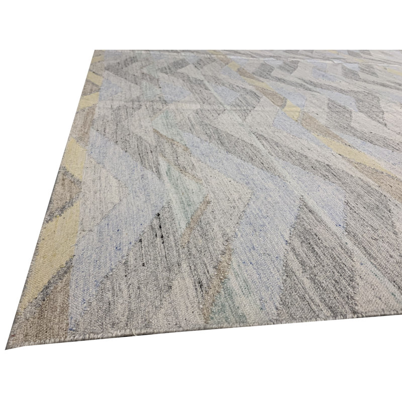 Chevron Area Rug in Ivory/Oatmeal