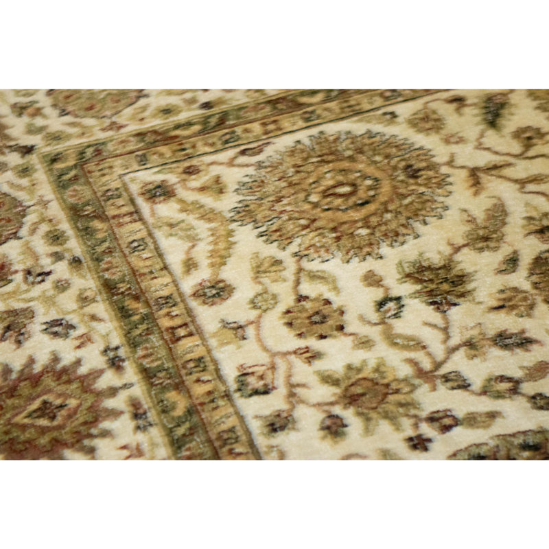 High-Quality Hand-Knotted Cream Area Rug