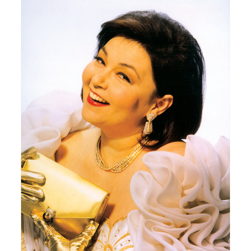 Roseanne Barr, H 18 po x l 15 po
