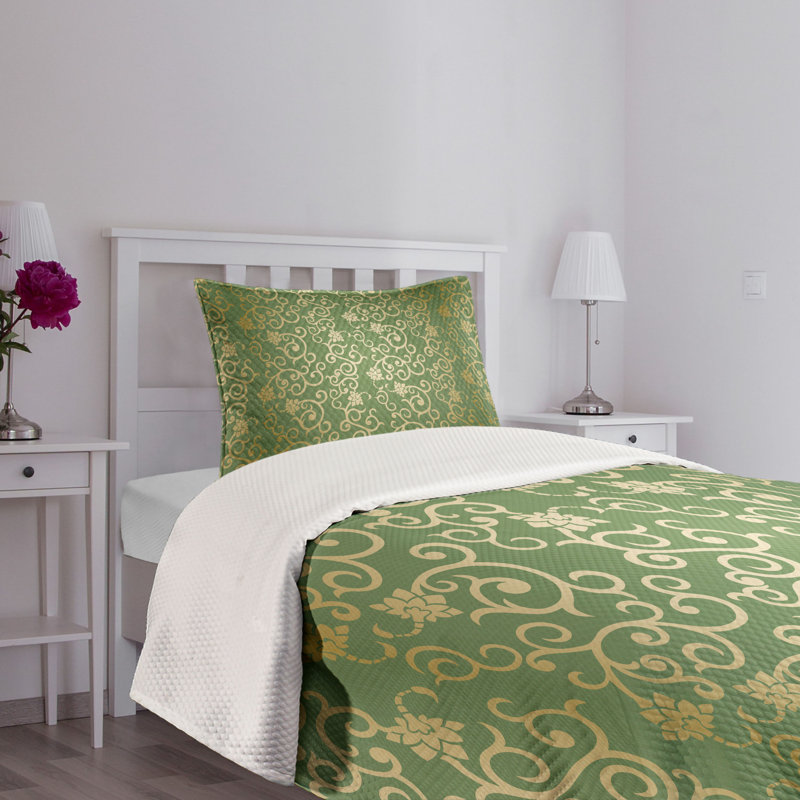 Green and Yellow Floral Twin Quilted Bedspread Set