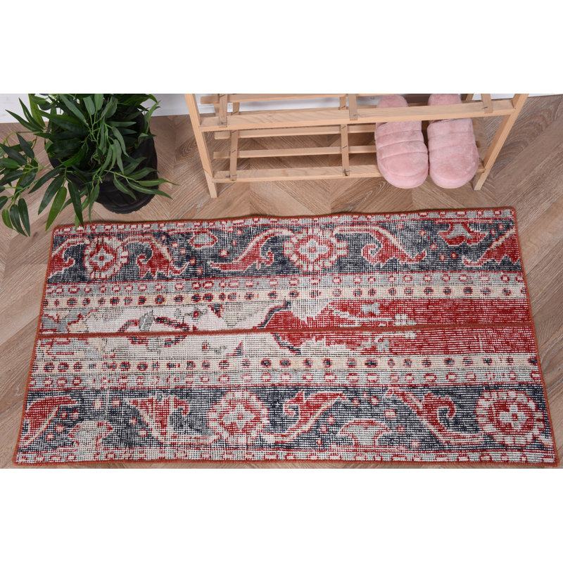 Tapis turc authentique fabriqué à la main avec des motifs rouges et gris, idéal pour les tapis de décoration intérieure