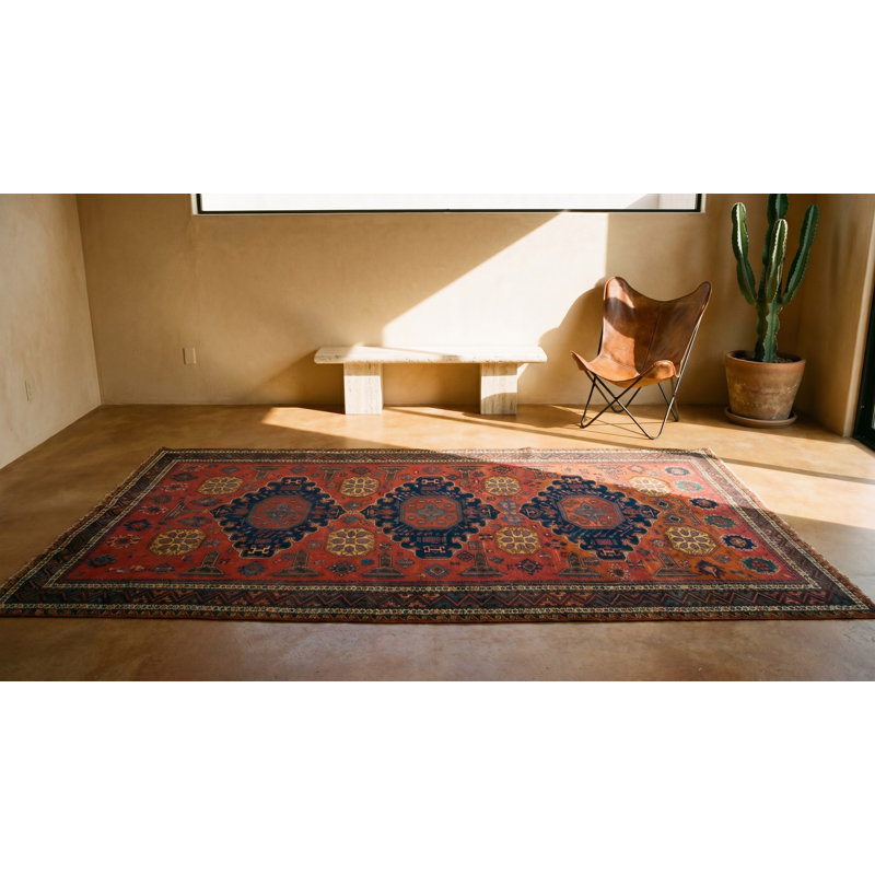 Tapis noué antique de race blanche Sumak