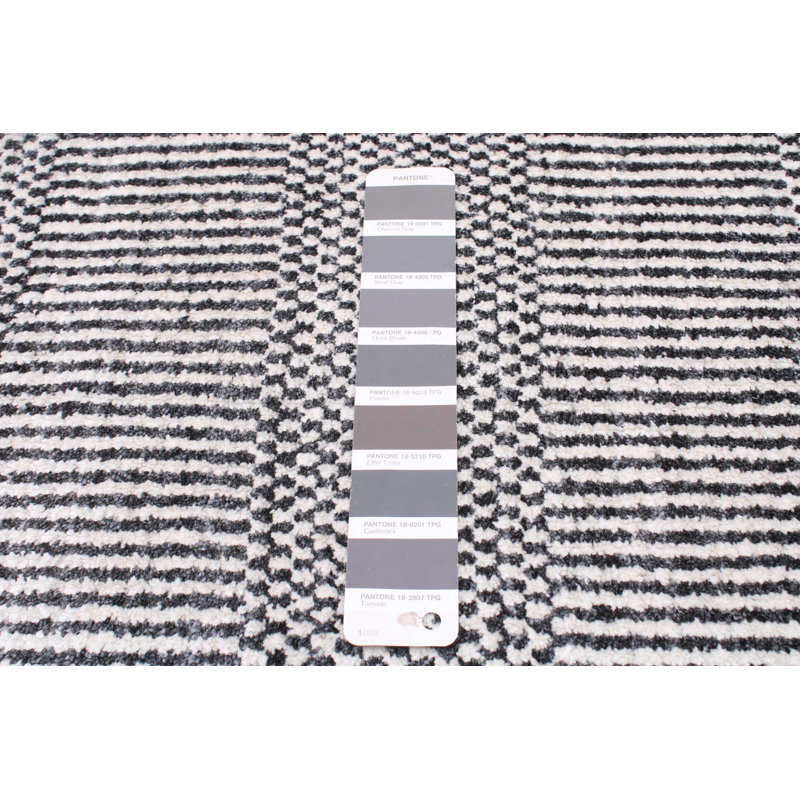Tapis gris foncé perle 5 po 2 po x 8 po 1 po