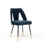 Chaise de salle à manger en velours bleu avec pieds en métal noir et détails cloutés-453527536