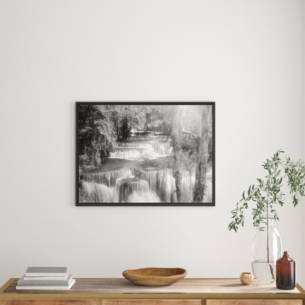 Gerahmtes Wandbild WasserfallRegenwald