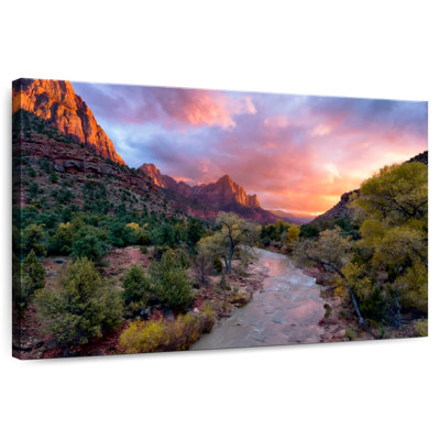 Alvord Watchman Canyon Valley