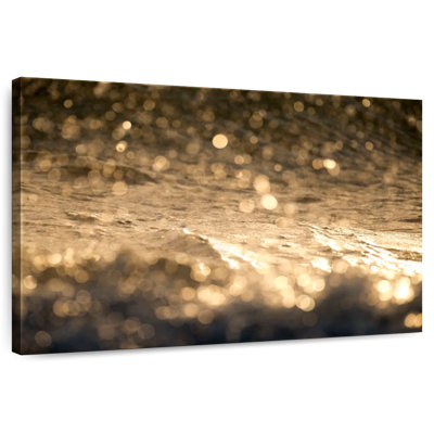 Gouttes de pluie dorées