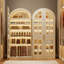 Armoire à chaussures de 70 po de hauteur avec portes et lumières à DEL, armoire de rangement à chaussures à 7 niveaux avec tablette réglable