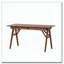 Bureau en bois avec tiroirs