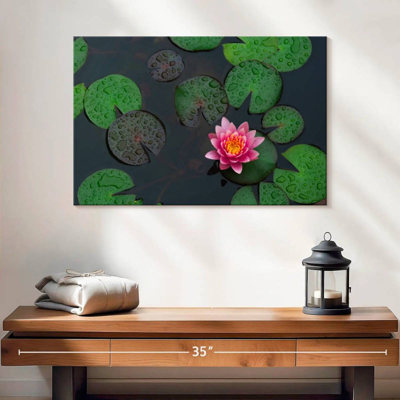 Harnek Lotus sous la pluie, H 16 po x l 24 po