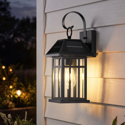 Lanterne murale 16 po. 280 lumens en fer noir traditionnel, crépuscule à l'aube, lumière de porche extérieure sans câblage avec 3 panneaux solaires, lumière murale extérieure imperméable pour porche et patio, ampoule remplaçable incluse