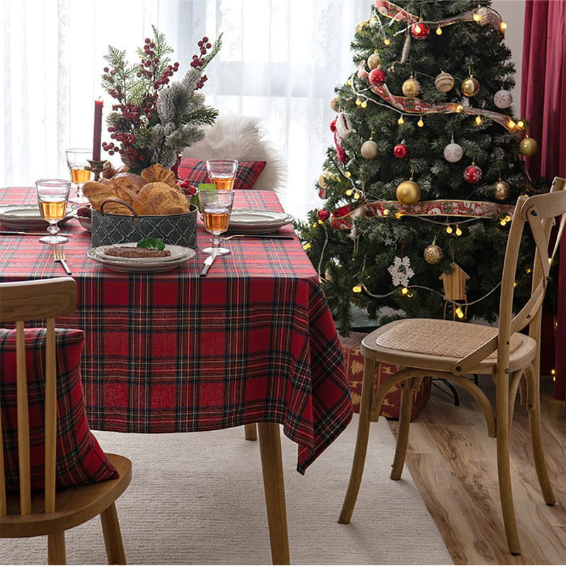 Reviel Plaid Christmas Polyester Tablecloth, Red, 104" L x 56" W