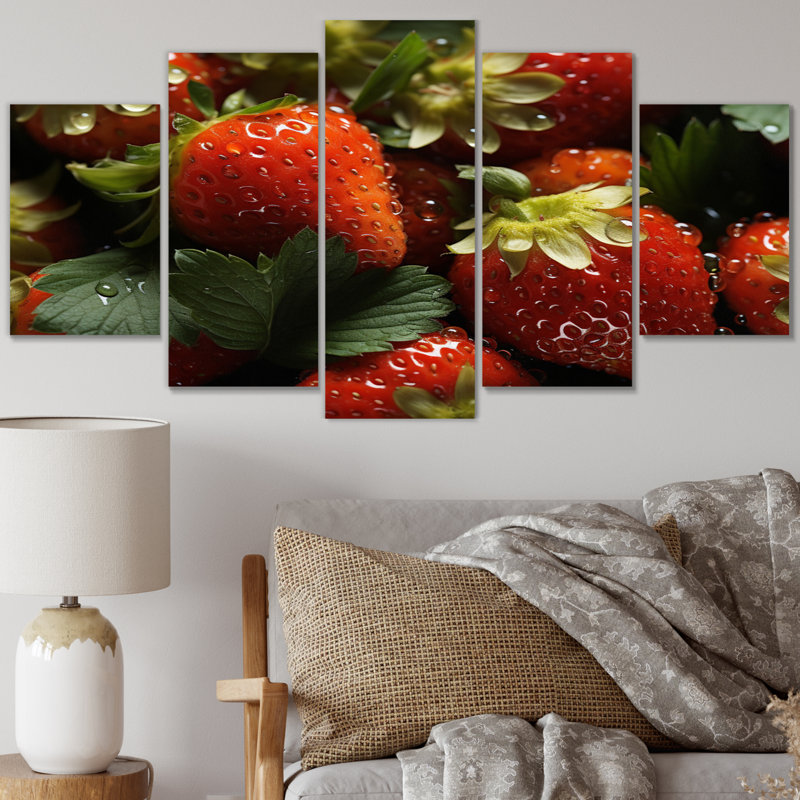 «Transparent Strawberry I», reproduction sur toile - 5 panneaux
