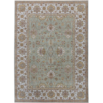 Tapis vert clair et ivoire noué à la main de haute qualité