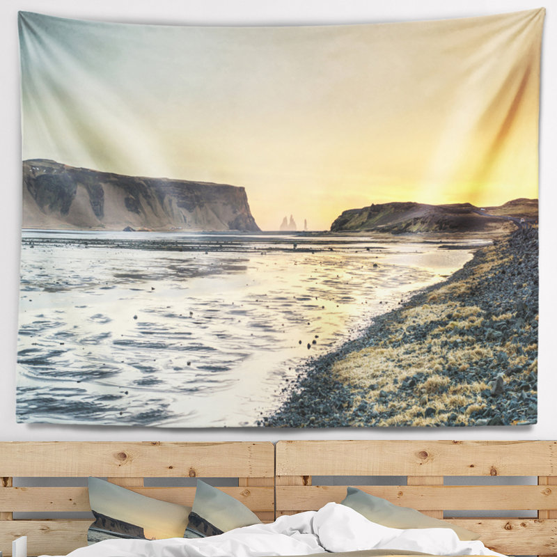 Tapisserie «Seashore Dyrholaey View Unto Reynisfjara», H 32 po x l 39 po