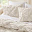Ensemble de couette matelassée brodée 3 pièces King-135545867