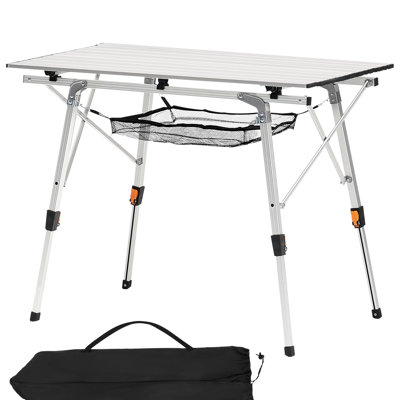 Table d'extérieur enroulable légère en aluminium argenté avec plateau en maille, plateau réglable de 90 cm de large, pieds à verrouillage rapide pour un changement de hauteur facile, support robuste pour petits groupes en camping.