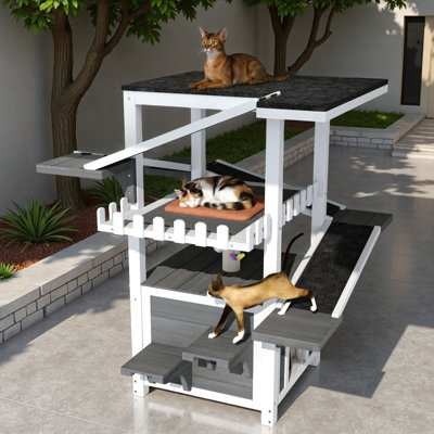 Maison pour chat d'extérieur à 4 niveaux avec toit imperméable, 2 portes, 4 rampes d'escalade, plusieurs plateformes de saut, rideau en PVC, poteau à griffes et jouet à poisson suspendu