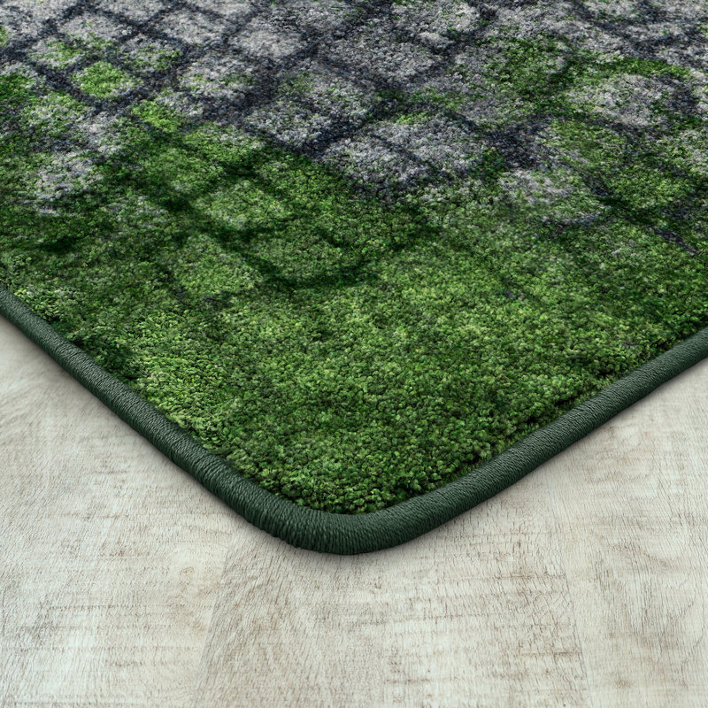 Tapis vert / gris à motif abstrait touffeté, Rectangle 5 pi 4 po x 7 pi 8 po