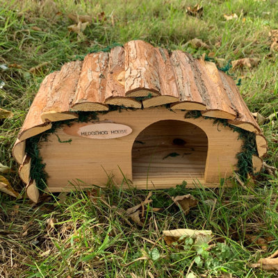 Kamal Freestanding Hedgehog House
