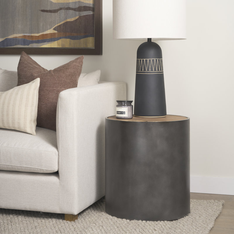Table de bout cylindrique en bois massif avec rangement Janvey, Plateau brun clair / structure noire