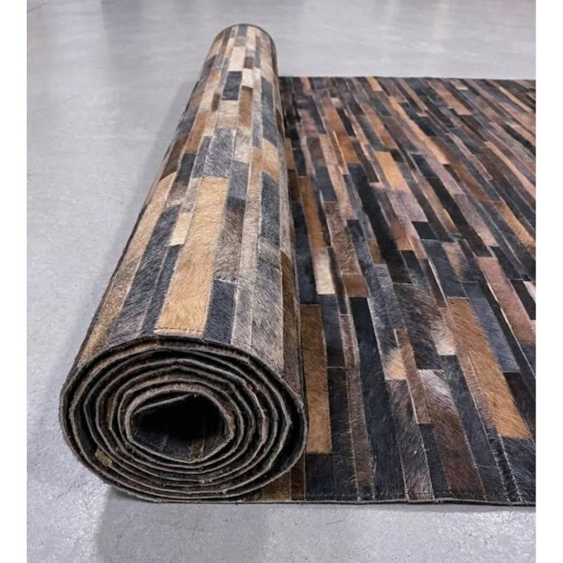 Tapis Abani Rugs Hide HID480A brun et noir à fines rayures patchwork brique Soriano, 8 pi x 10 pi