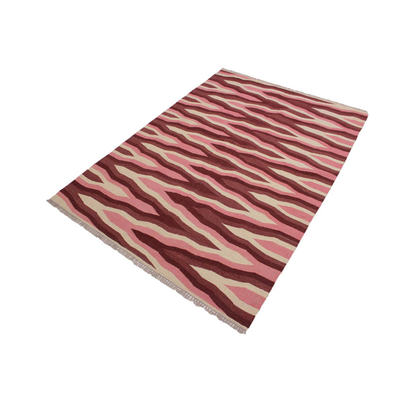 Tapis rose en laine noué à la main 4 pi 3 po x 6 pi 1 po Devries