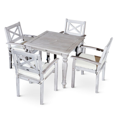 Table et chaise d'extérieur carrées avec apparence élégante