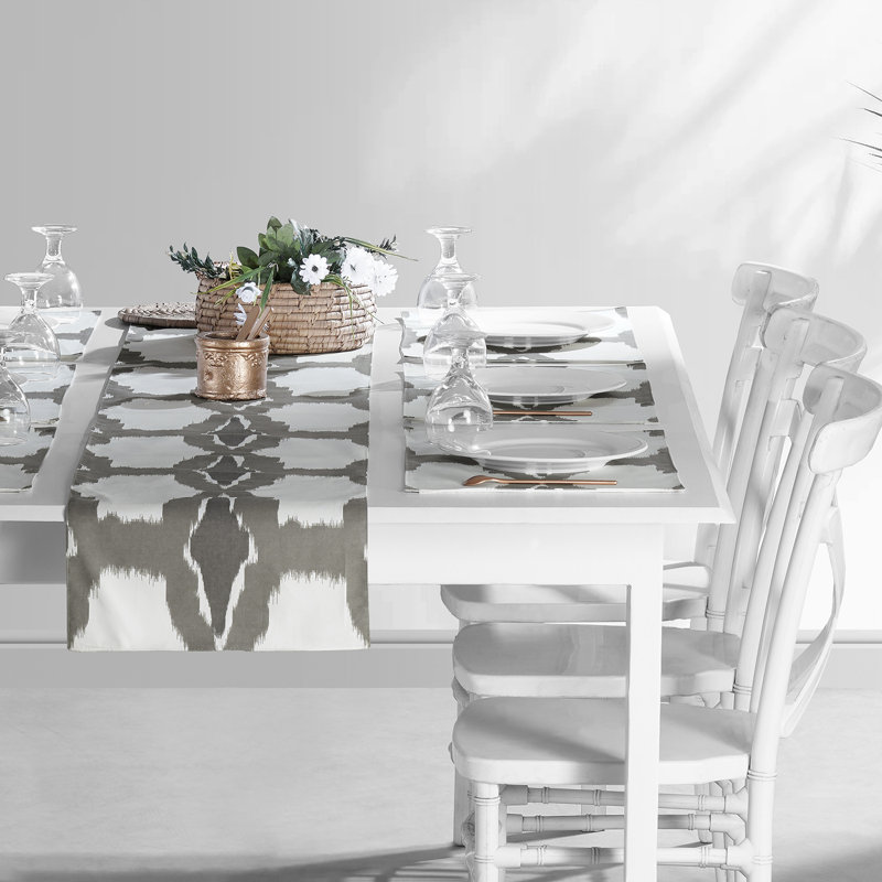 Seiler 7 Piece Printed Cotton Table Runner and Placemats for Dining Room Set, Sorong