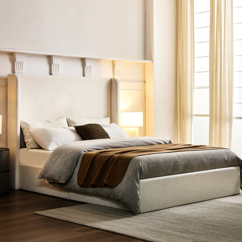Très grand lit avec tête de lit à oreilles de 52,3 po de style élégant et contemporain, revêtement en toile, base en métal, assemblage simple, cadre tapissier requis par le sommier, look moderne luxueux,