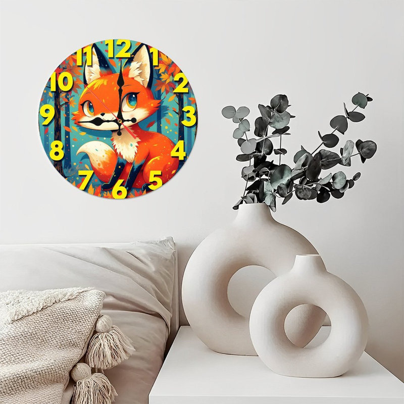 Mignonne horloge de renard, feuilles d'automne