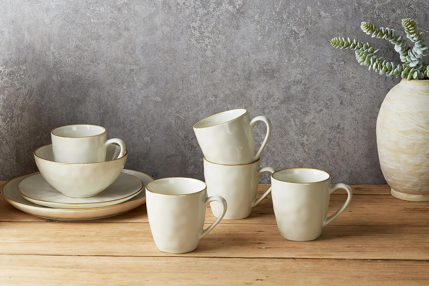 Leny Round Stoneware Mug, Vanilla White