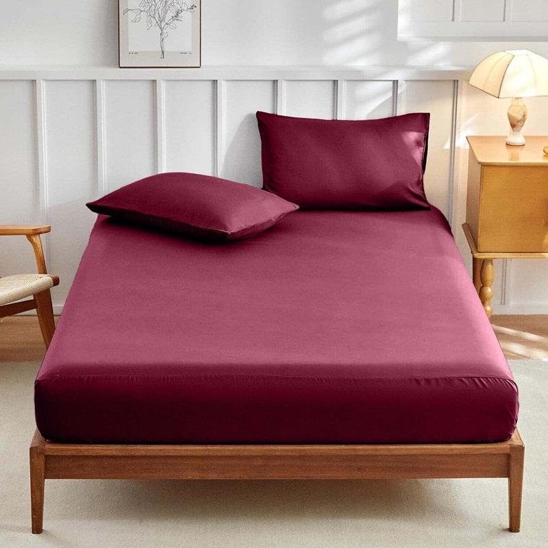 Luxurious 4-Piece Microfiber Duvet Complete Cover Set, Burgundy, Super King Duvet Cover Set + 3 Additional Pieces