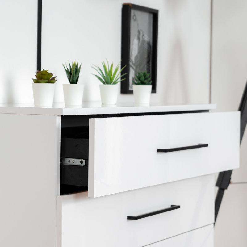 Bustamante 4 - Drawer Rectangle Accent Chest