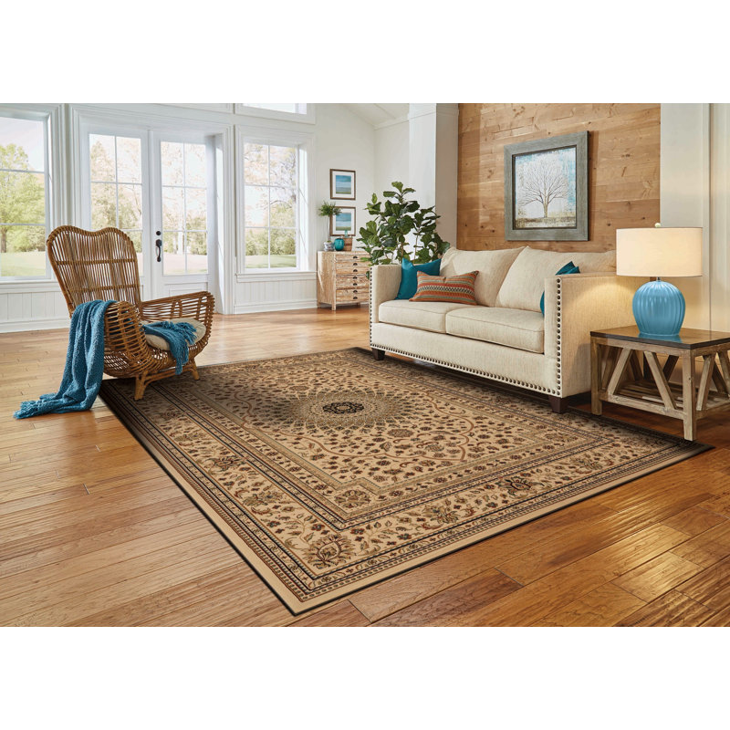 Tapis transitionnel beige / crème Izmir Collection, Rectangle 7 pi 10 po x 10 pi
