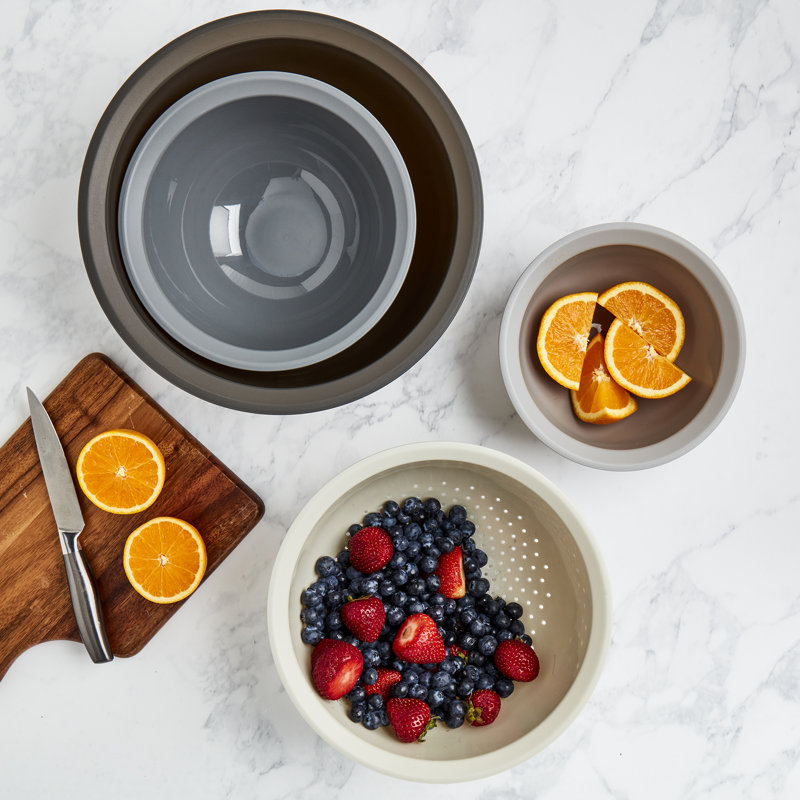 Basic Essentials 4pc Mixing Bowls & Colander Set, Gray
