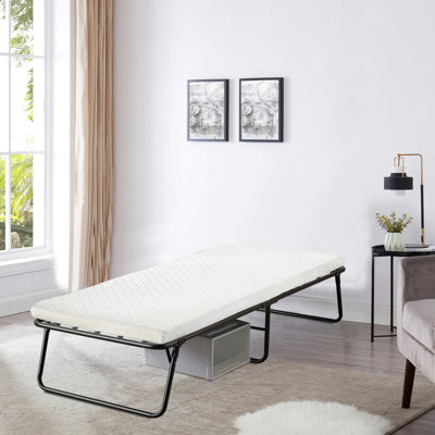 Lit pliant Bridgepointe de 14 pouces avec luxueux matelas en mousse à mémoire de forme de 3 pouces et structure en métal robuste et robuste.
