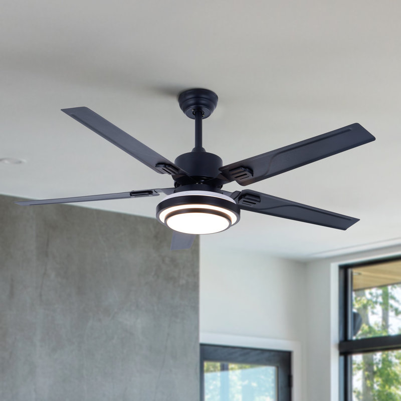Ventilateur de plafond traditionnel 52 po avec lumière DEL, télécommande, 3 vitesses et 3 couleurs, débit d'air de 5 000 pi³ / min