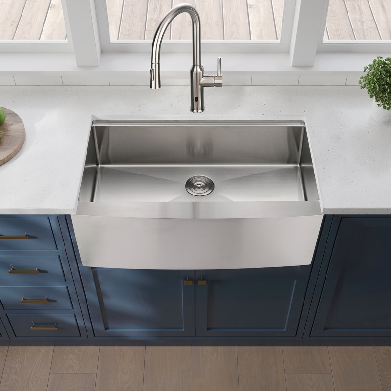 Évier de cuisine 33 po x 22 po x 10 po à tablier simple en acier inoxydable avec poste de travail, Nickel brossé