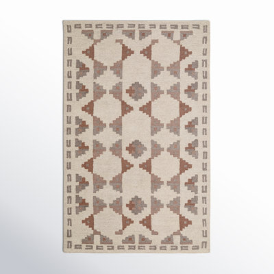 Elsey Hand Tufted Wool Rug